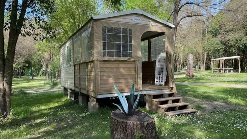 Camping Du Lion Bourg-Saint-Andéol Eksteriør billede