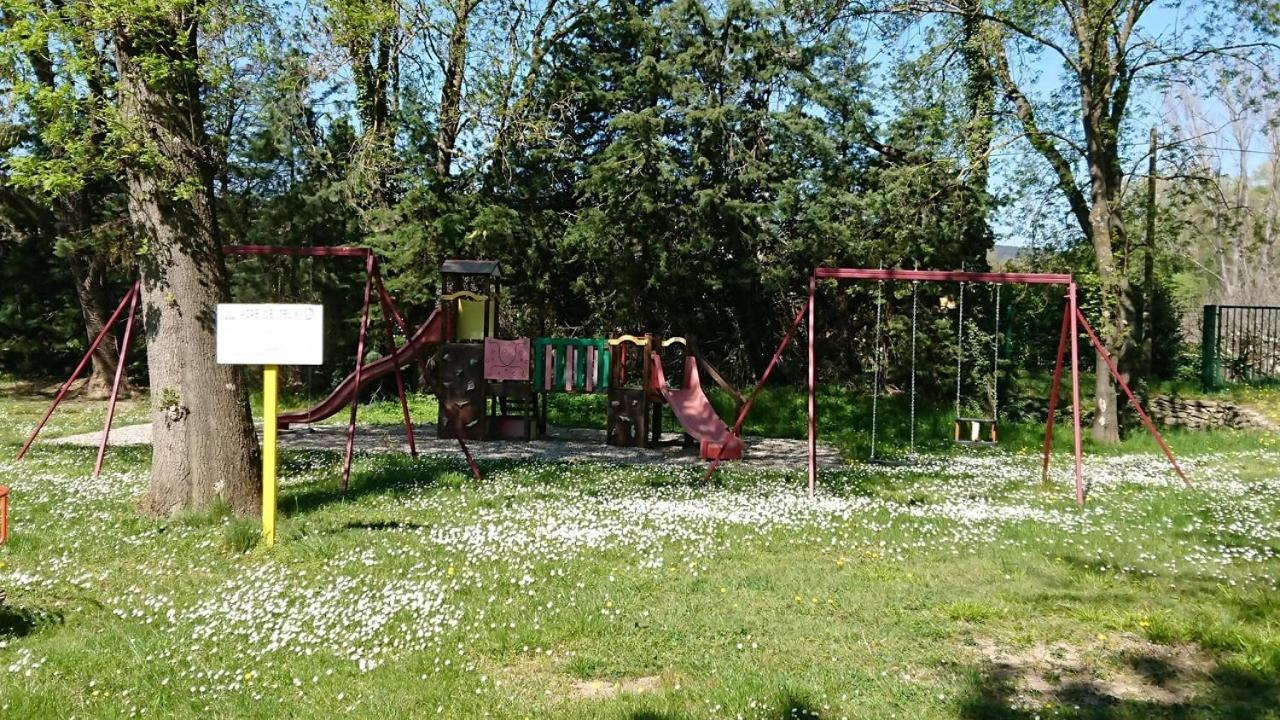 Camping Du Lion Bourg-Saint-Andéol Eksteriør billede