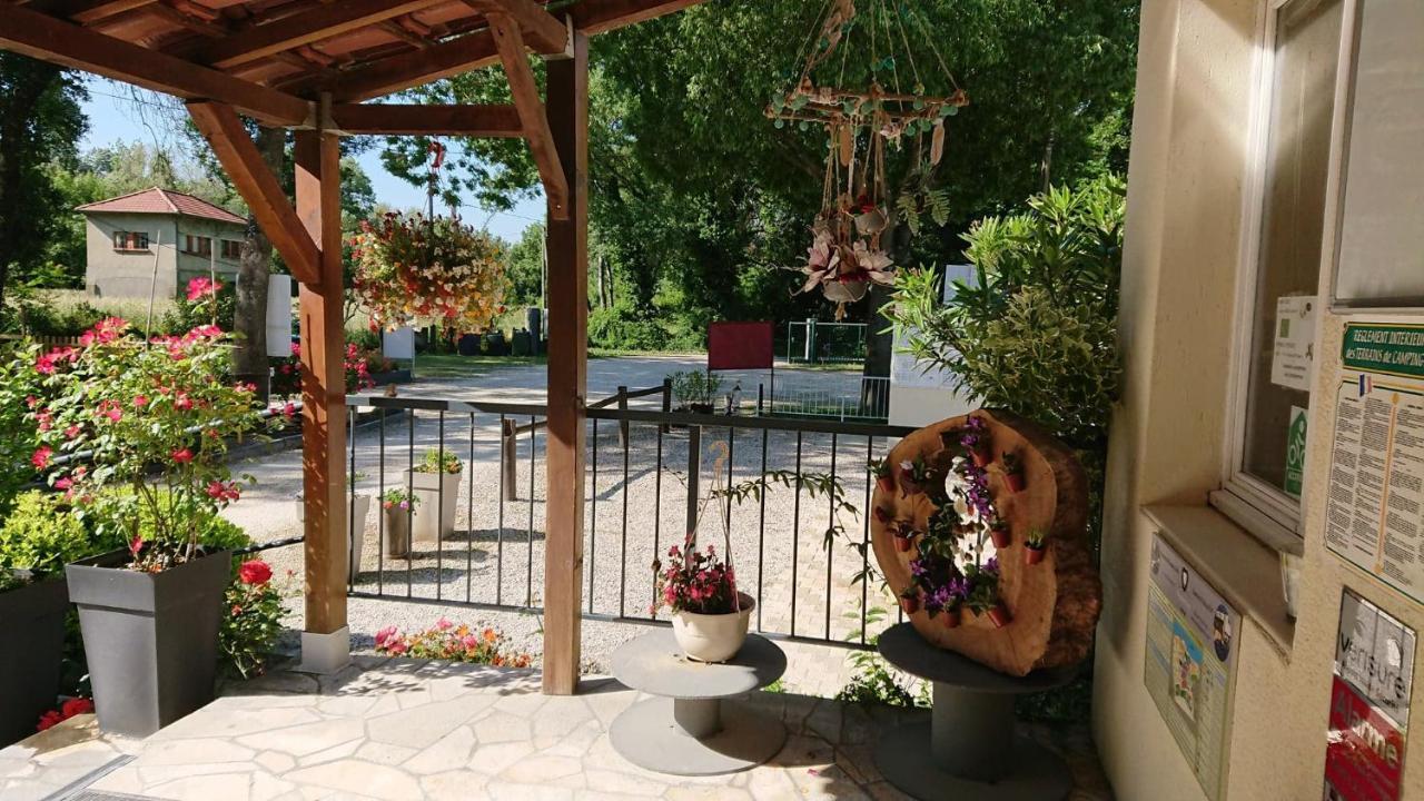 Camping Du Lion Bourg-Saint-Andéol Eksteriør billede